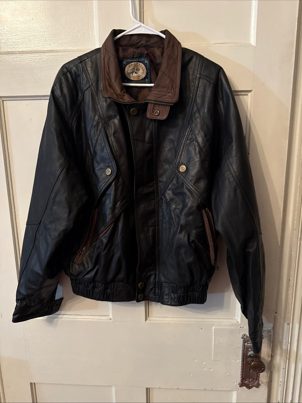 Cougar International Bomber Jacket Black Lined Full Zip Snap Men's Medium